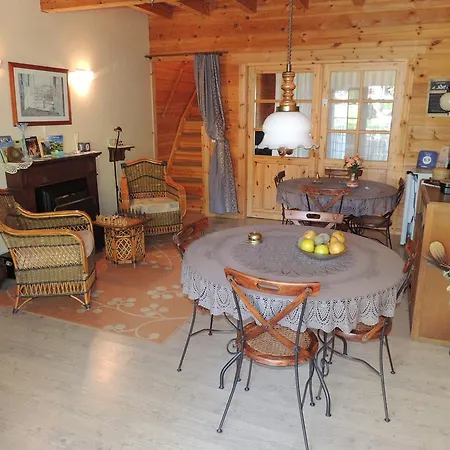 D'hote L'arrivee 4* אוטואר